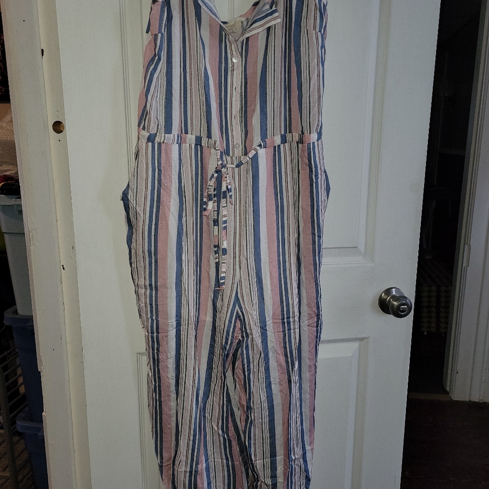 Plus size jumpsuit size 3z